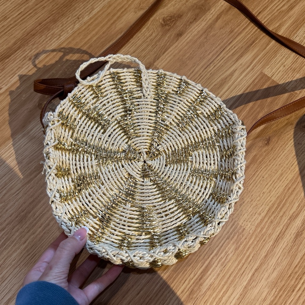 American Eagle Outfitters Cream and Gold Crossbody Bag with Spiral Design